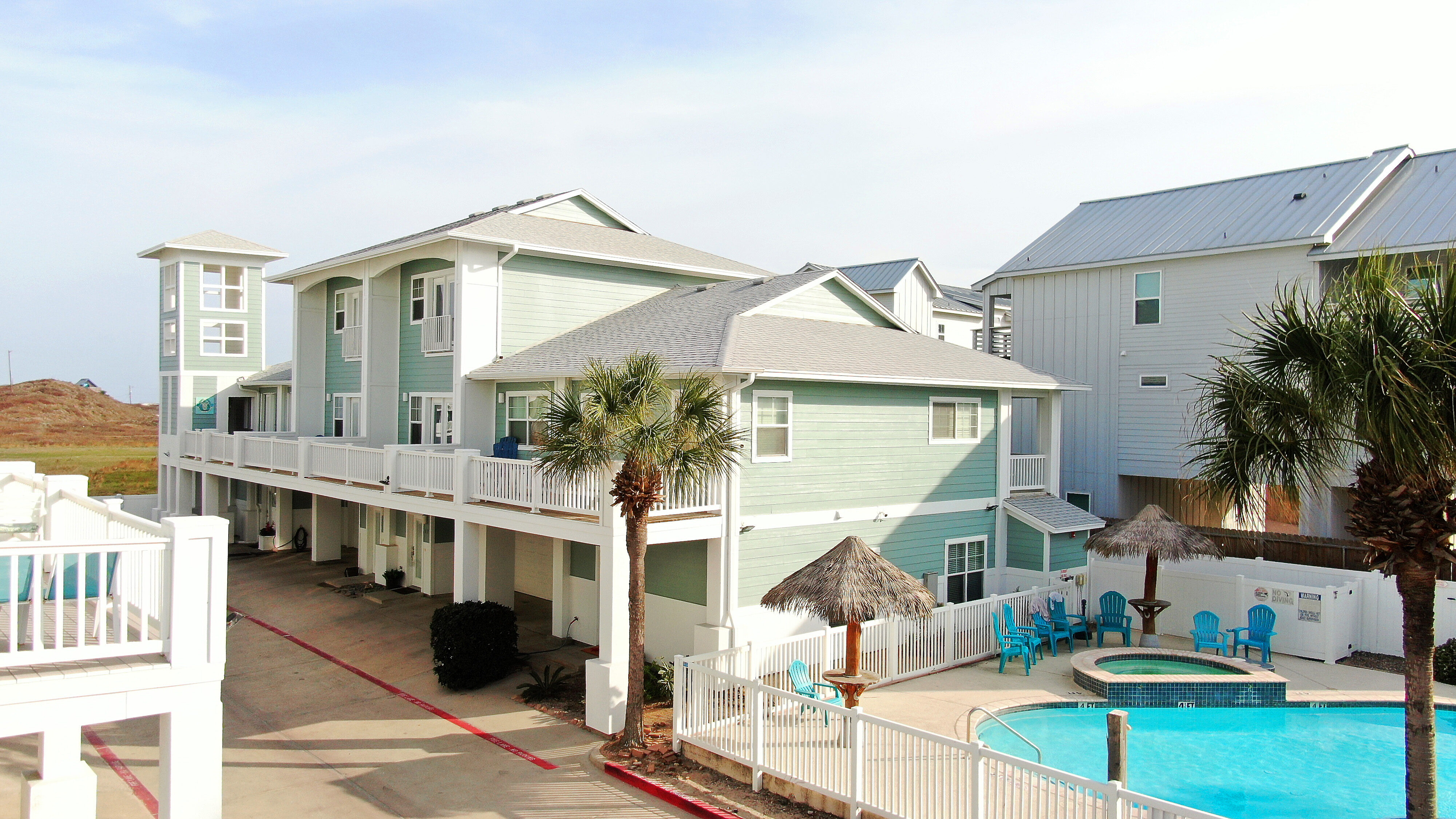 11th St. - Meridian #17 - Beach Breeze by AvantStay® | Book Direct